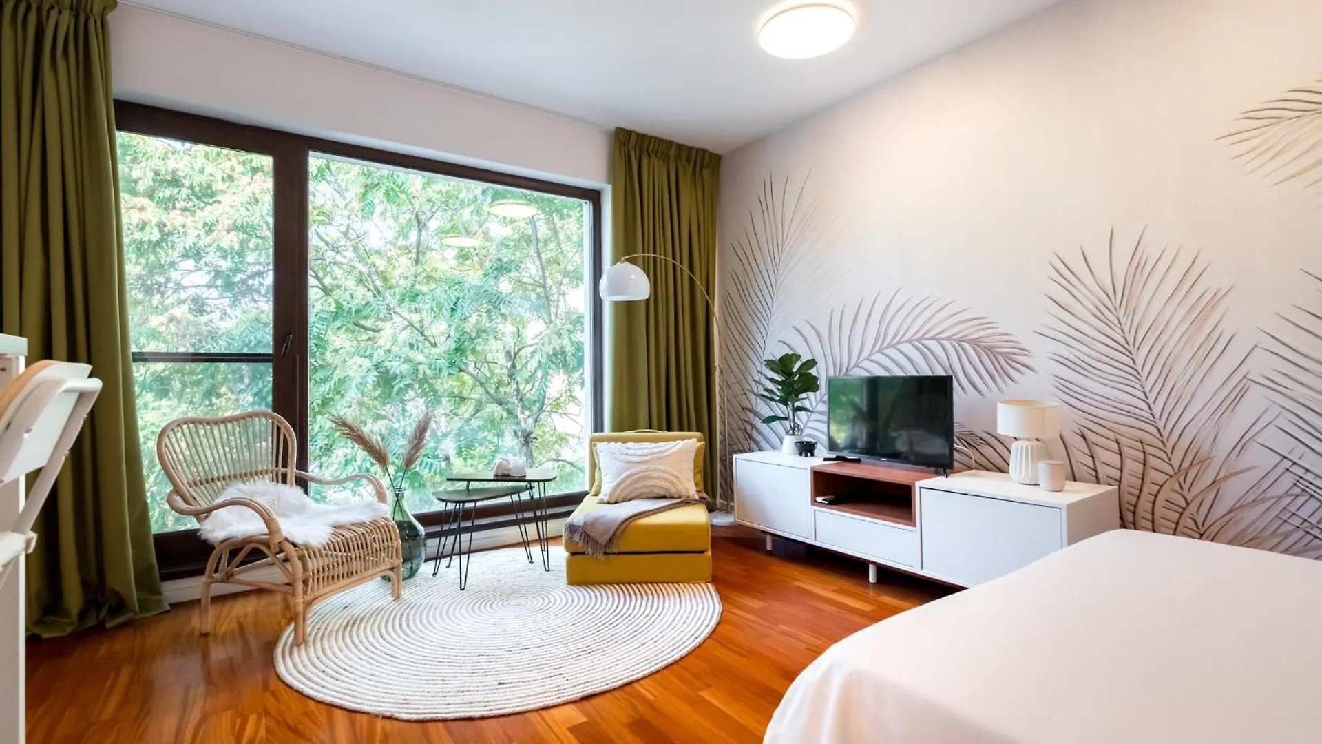 Urban Jungle Apartment Bucharest Romania