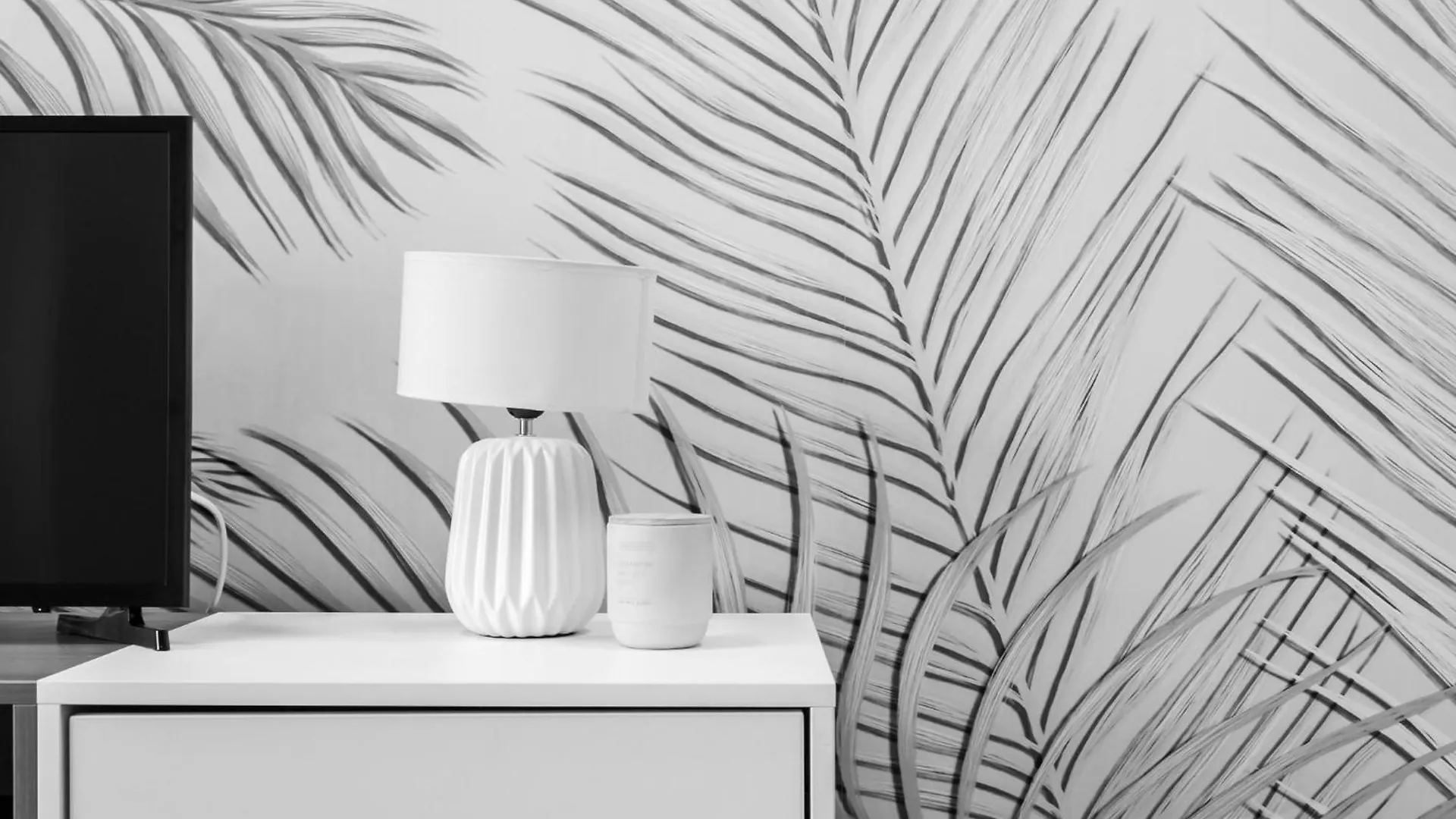 Urban Jungle Apartment Bucharest