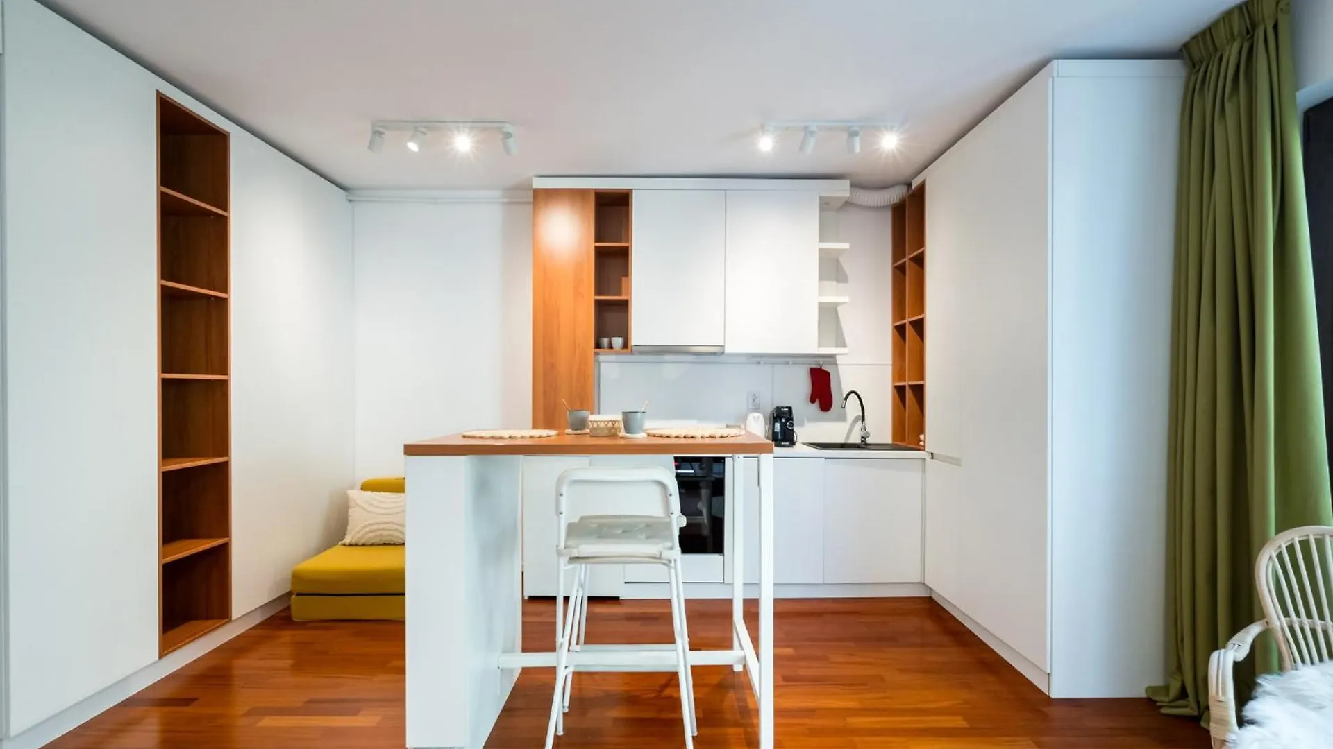 Urban Jungle Apartment Bucharest Romania